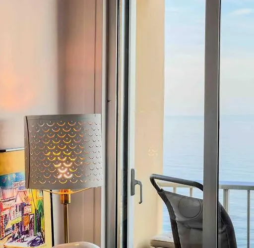 Apartment - Vue Panoramique Exceptionnelle ! 4pers Menton